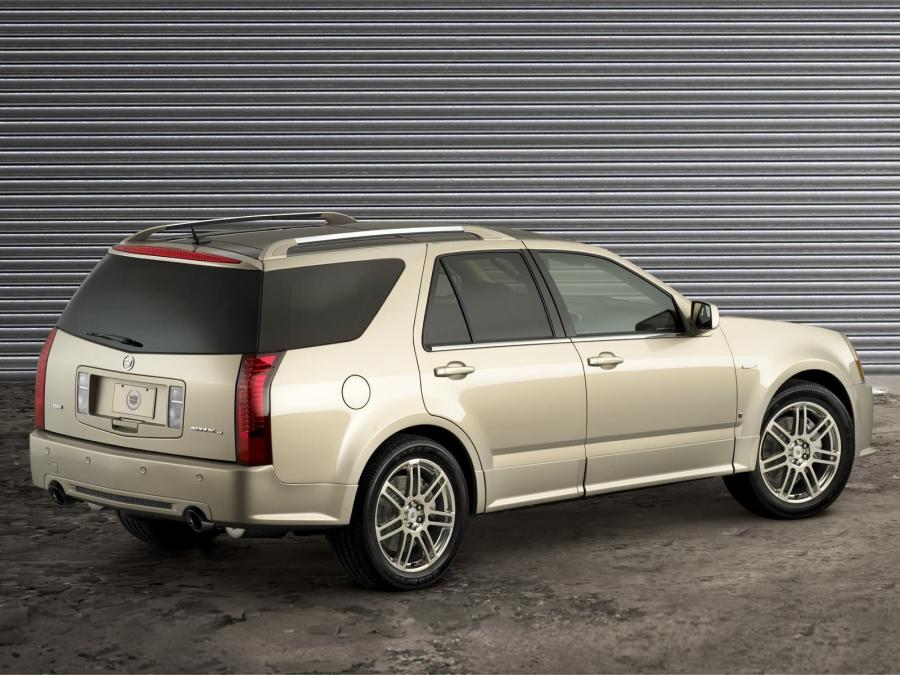  Cadillac SRX 4 Sport by Dana Buchman 2006 года  (фото 2 из 6)